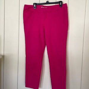 Old Navy Pixie Midrise Ankle Pants Size 14. Hot Pink!